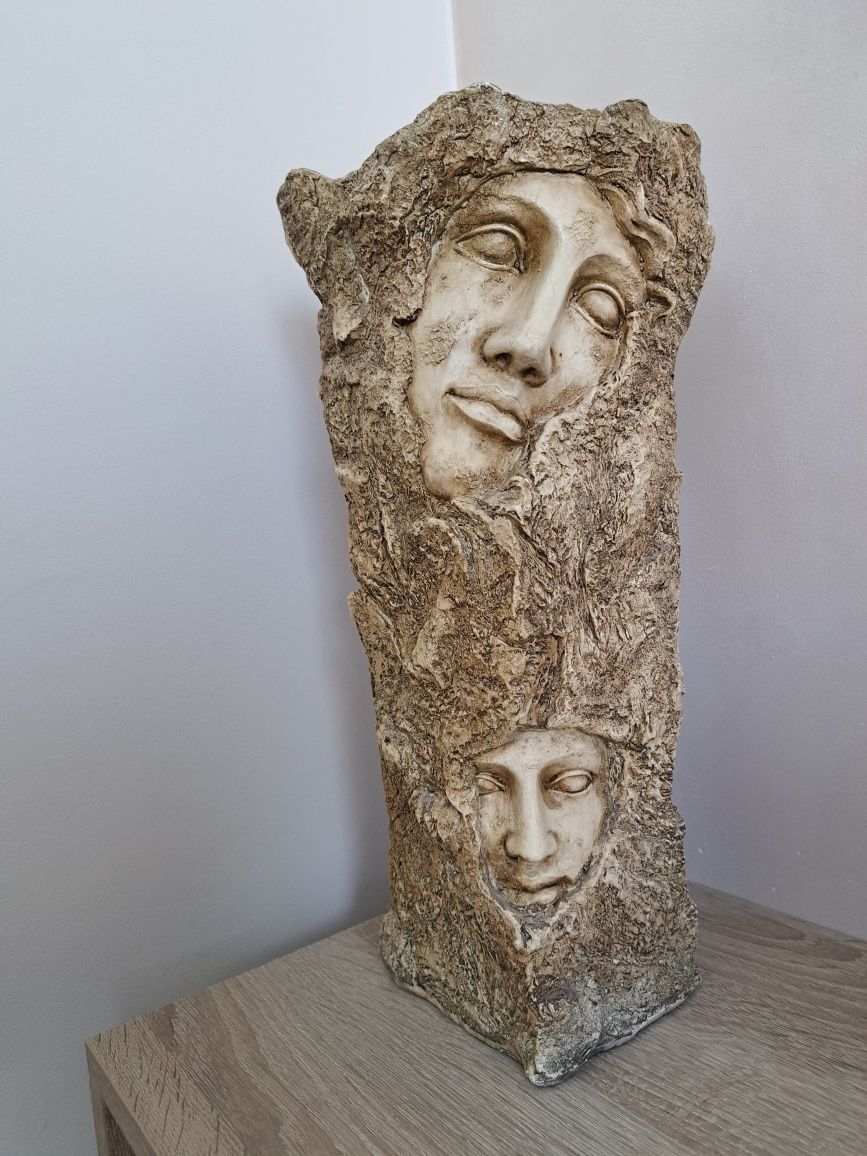 Unikalny wysoki rzeźbiony wazon  wys. 39