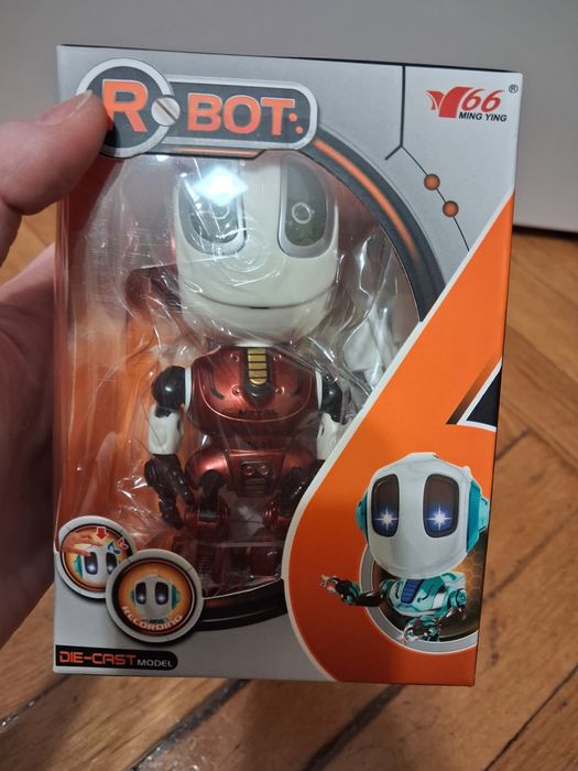 Smiki, Robot, zabawka interaktywna, światło i dźwięk