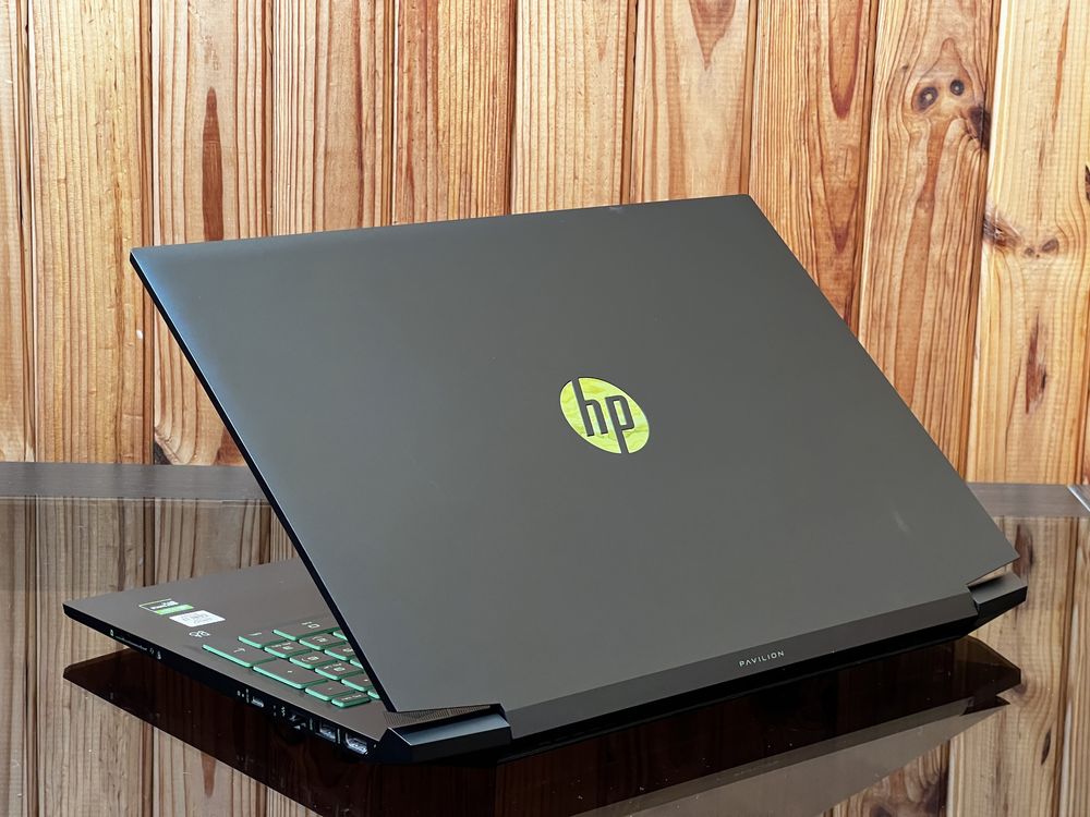 HP Gaming 15, GTX1660ti, 144hz, I7 10750h