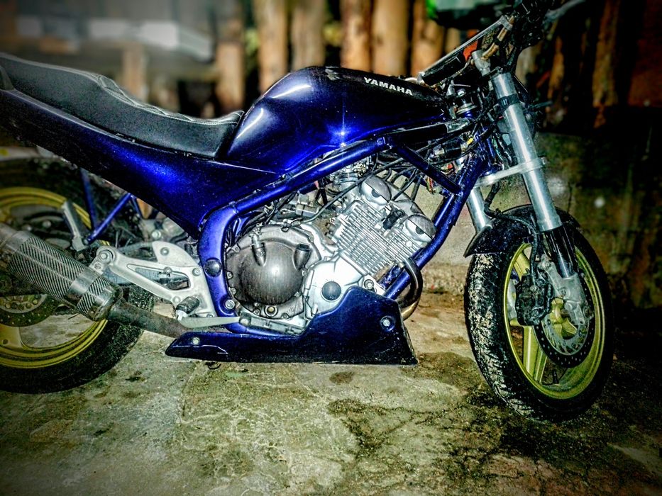 Yamaha xj600s apenas interessado
