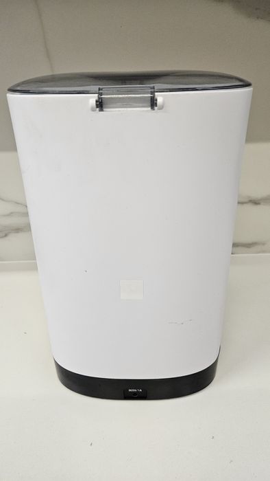 Eyenimal dozownik na karmę dla psa kota dystrybutor  automat 1.7 kg