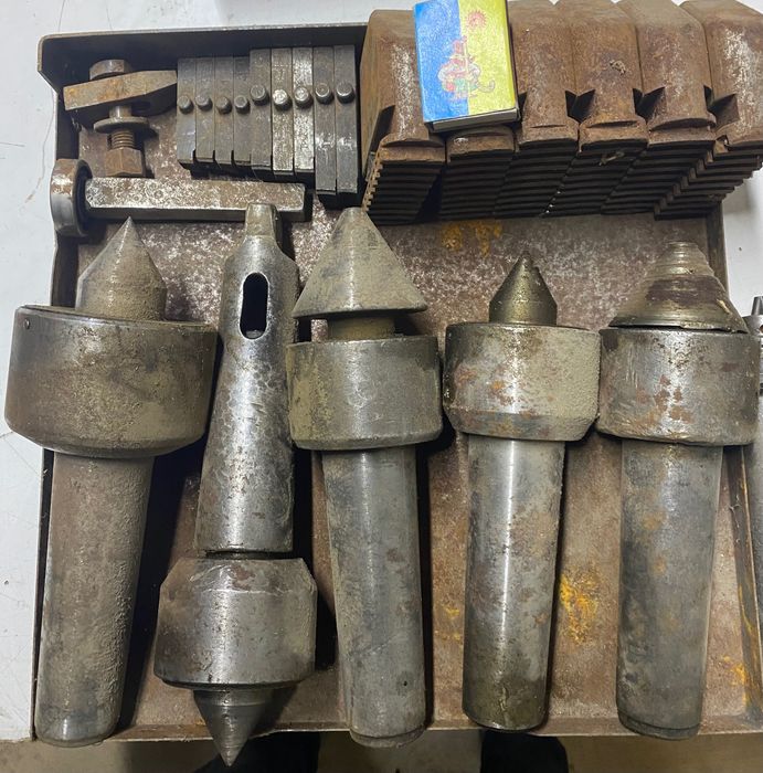 Токарні інструменти