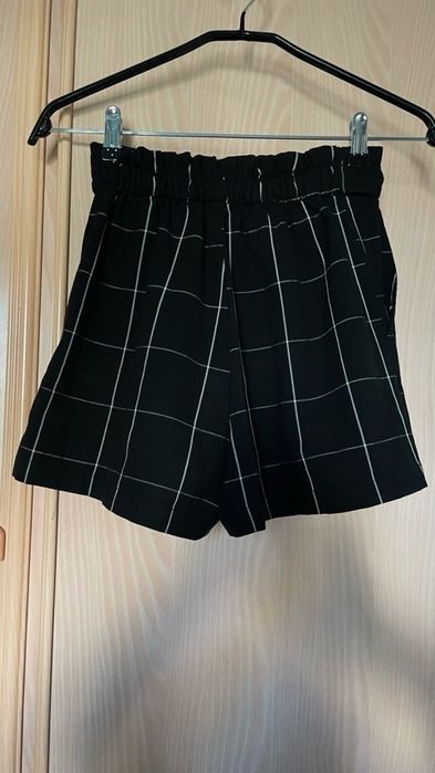 Шорти в клітку на високій посадці, на гумці