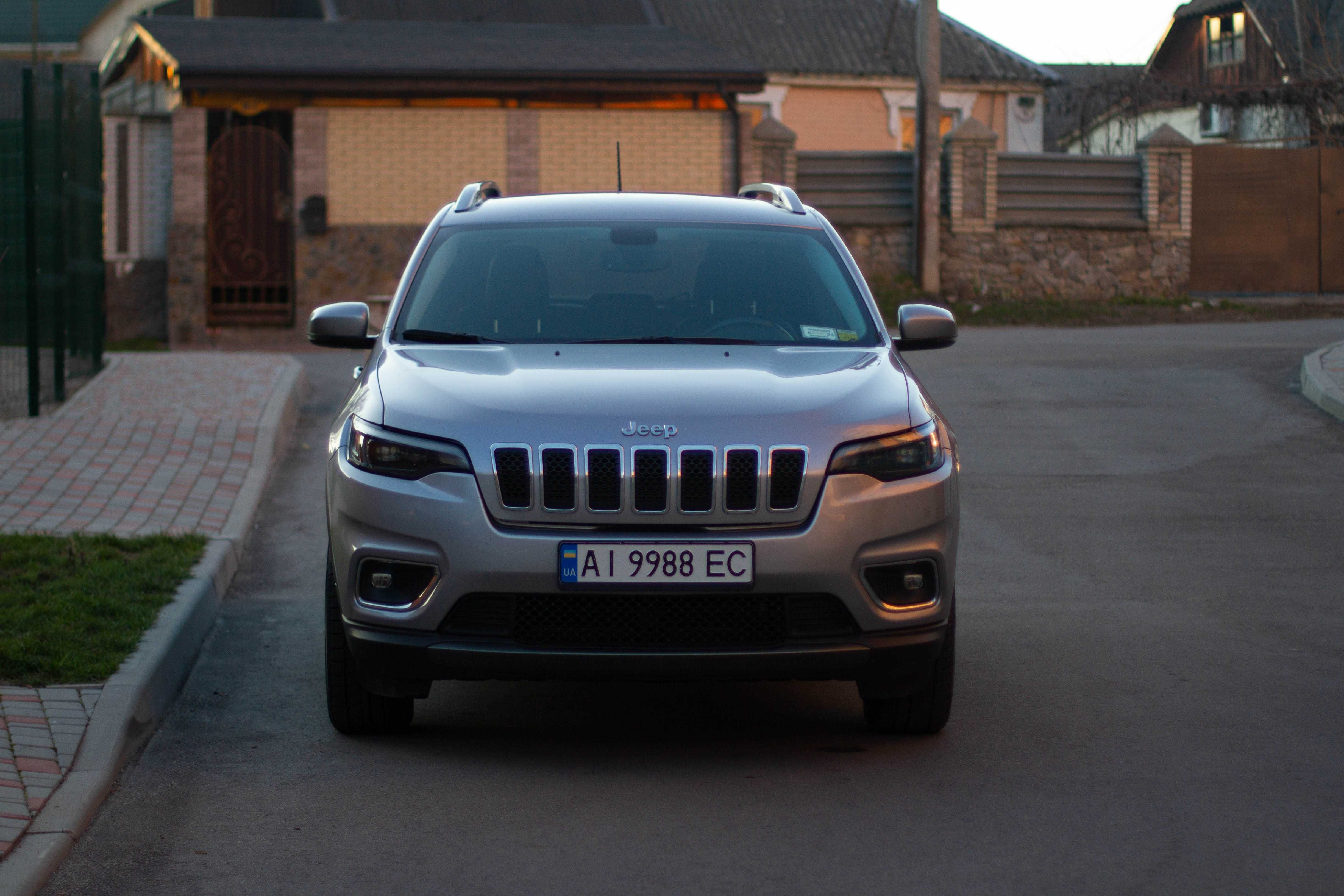 Jeep Cherokee 2020 Limited 3.2 бензин