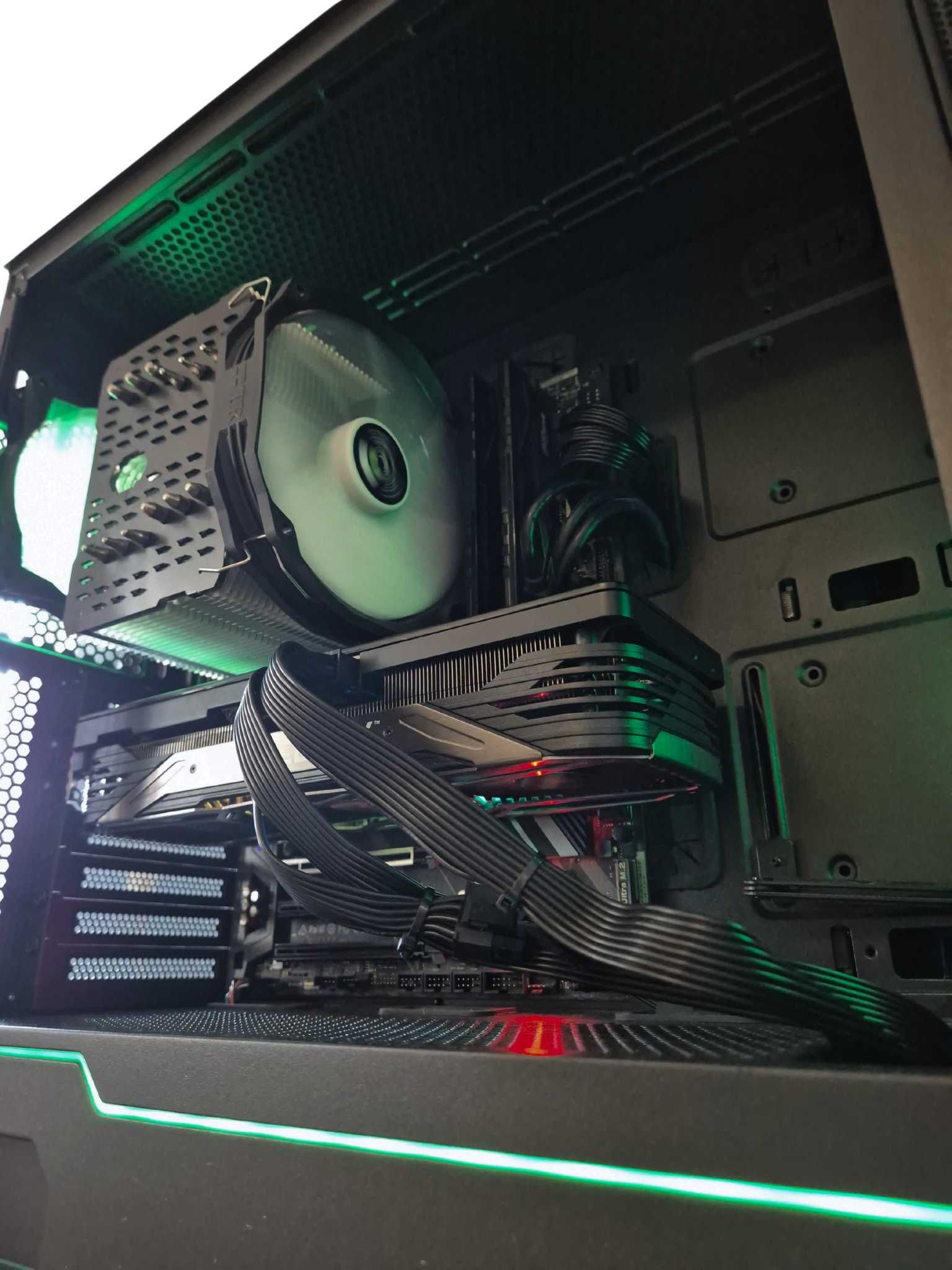 Komputer I7 8700K RTX 3070 Ti 32GB DDR4 1TB M2 Gamingowy