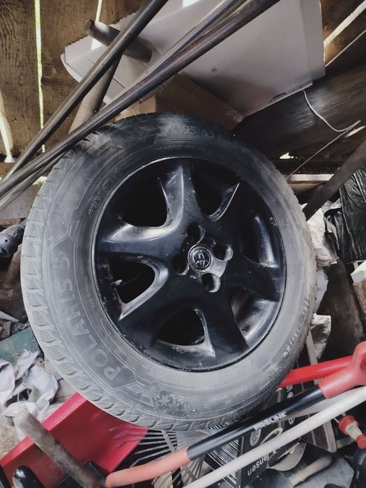 Opony zimowe stan bdb 195/65 r15