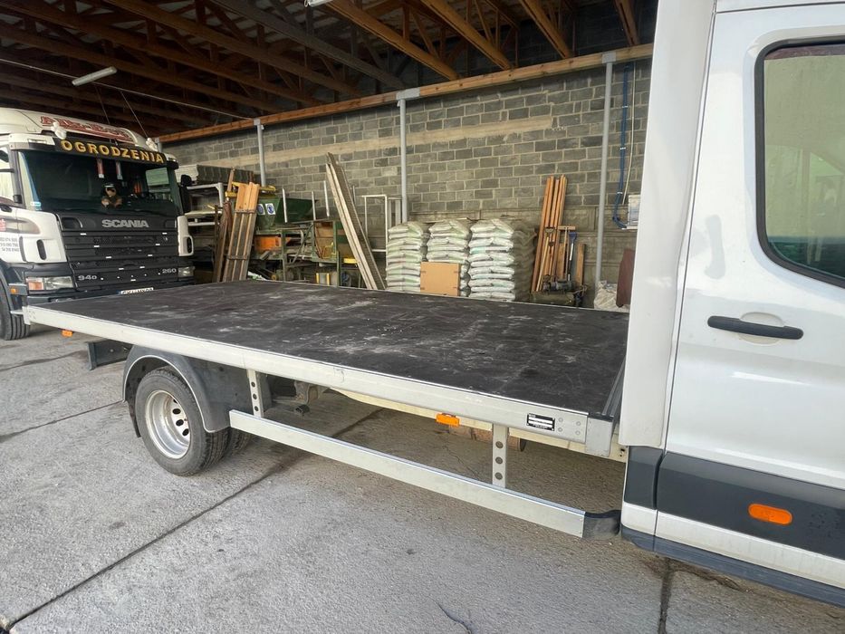 Platforma , skrzynia ładunkowa