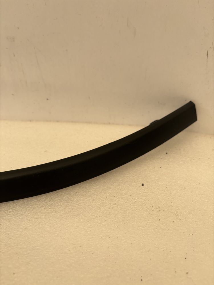 Toyota Verso 09-13 prawy hokej zderzaka przód listwa spoiler prawa