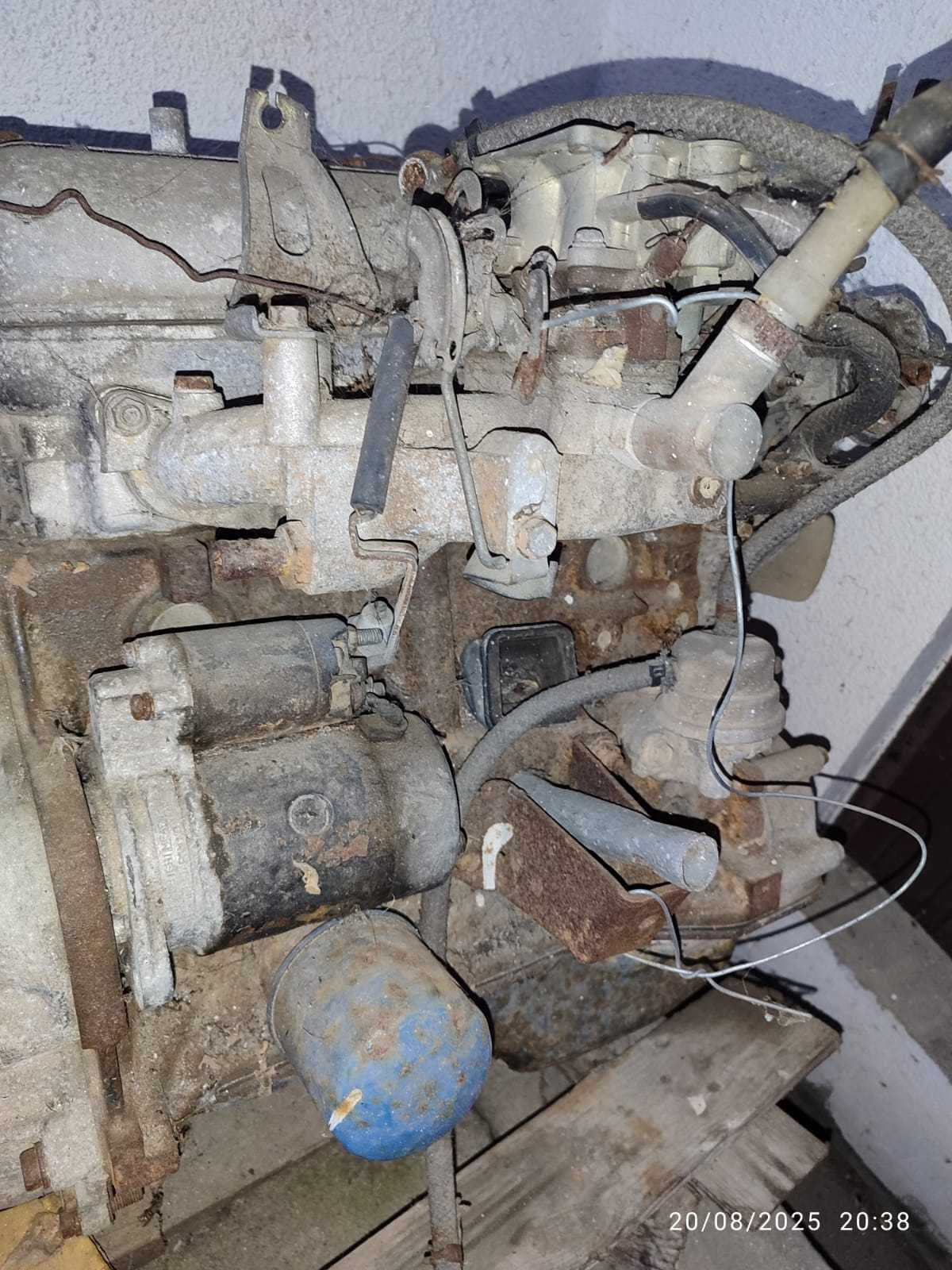 Motor 1300cc com caixa de 4 vel(Mazda 818)