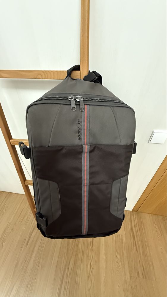 Mala Viagem com 2 rodas e alças