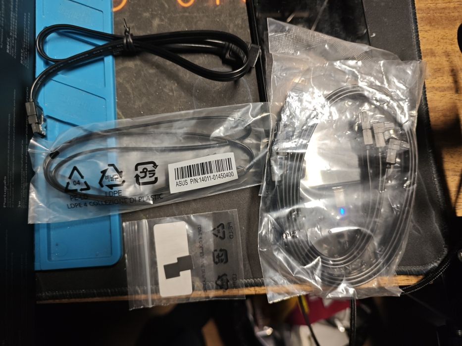 Материнська плата Asus Rog Strix B550-F Gaming WiFi Б/В