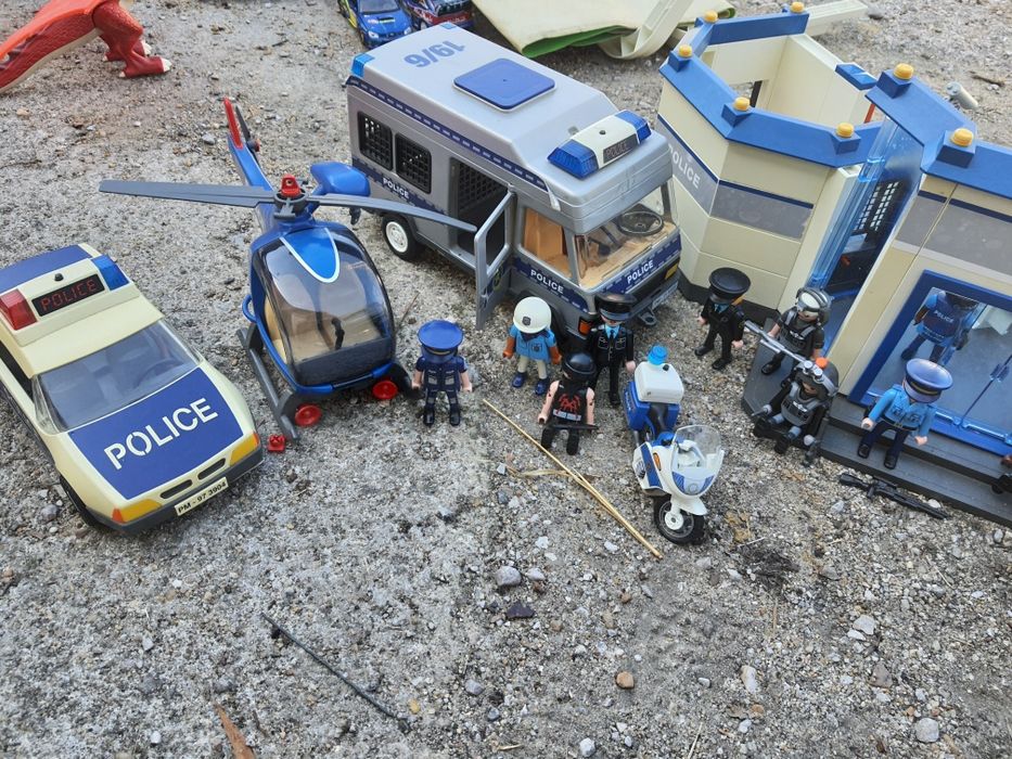 Figuras Playmobil policia - esquadra, barco, etc
