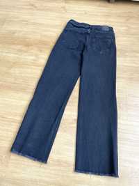 Женские джинсы, 30 размер, бренд VONNAVI, в отличном состоянии