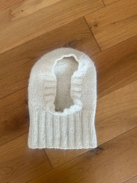 Chmury Tildy gruby kapturek balaklawa ecru