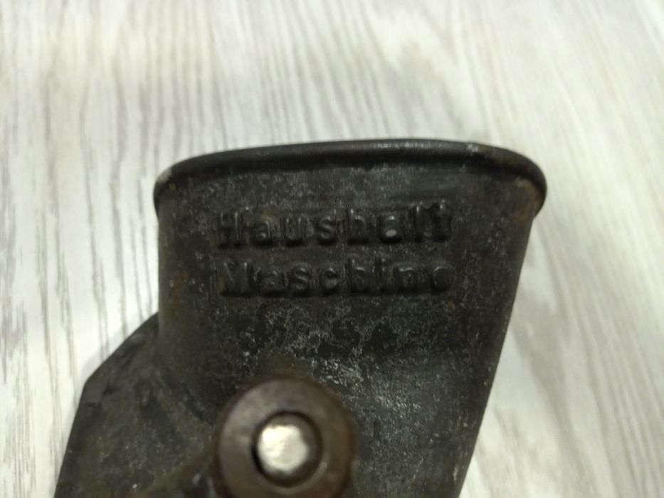 Zabytkowa maszynka do tarcia SOLAR