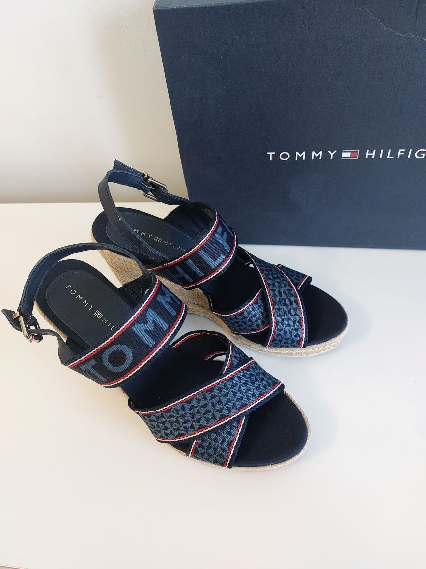 Koturny espadryle Tommy Hilfiger nowe 40