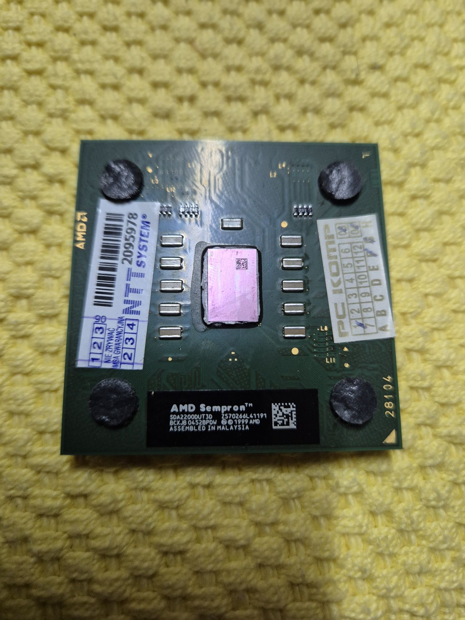 Retro procesory AMD 2X Duron oraz Sempron