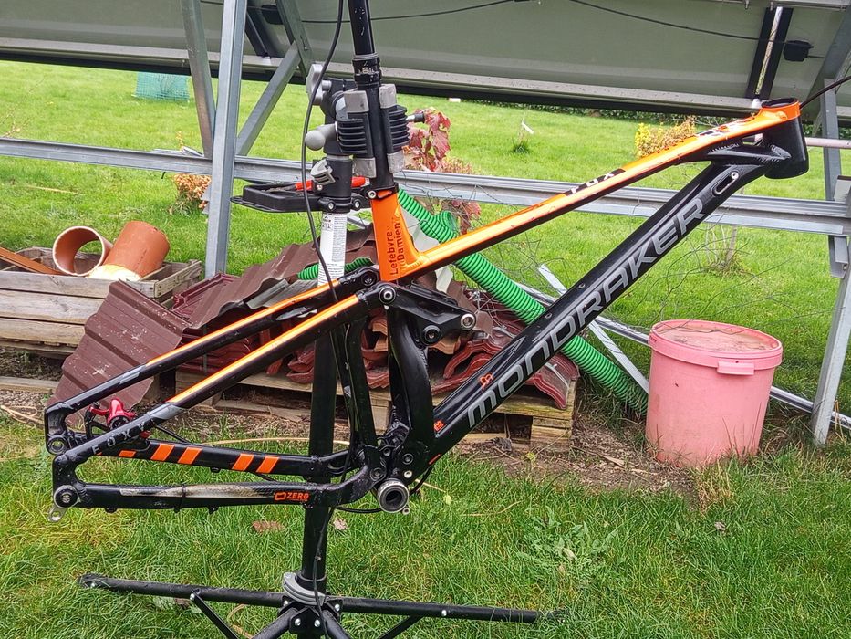 Rama mondraker foxy M + sztyca rc reverb