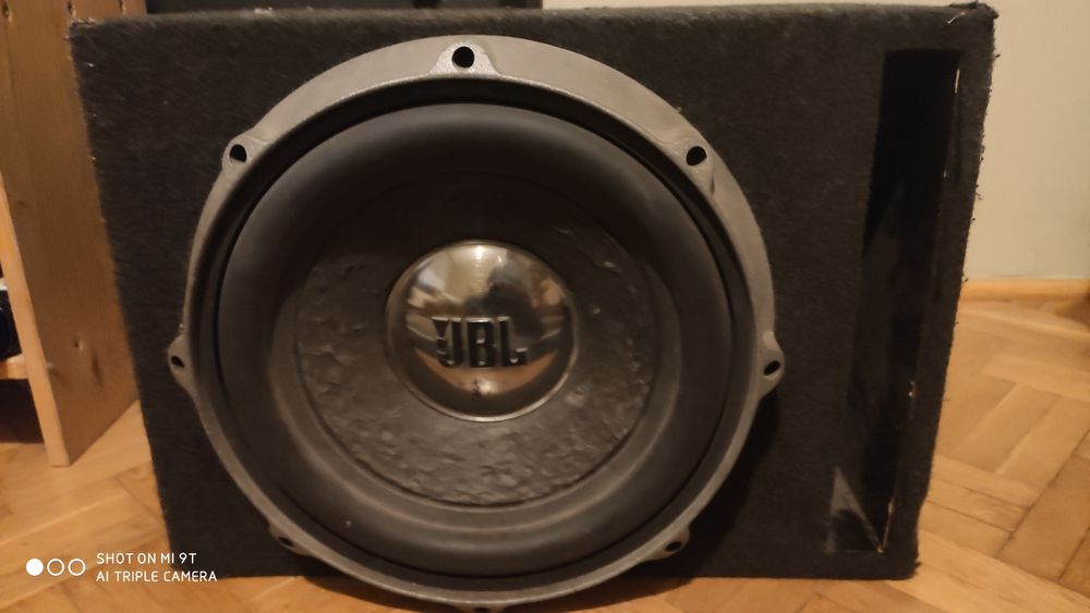 Skrzynia basowa JBL