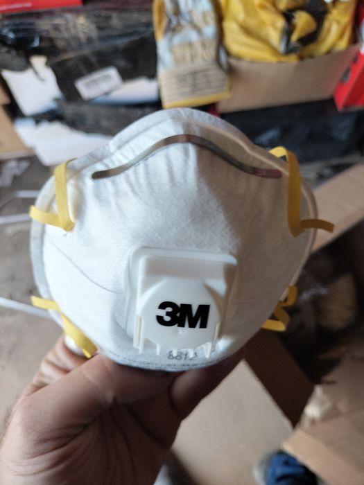 3М™ 8812 FFP1 Респиратор с клапаном