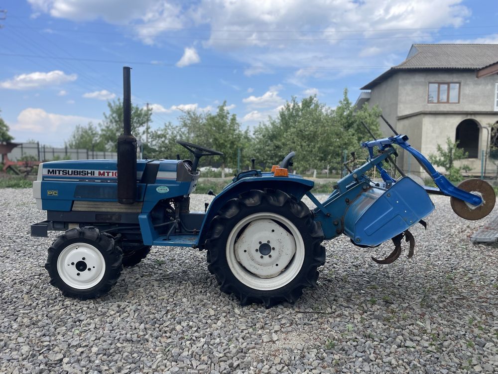 Японський мінітрактор Mitsubishi MT1601d 4х4 Фреза Трактор Міцубісі 16