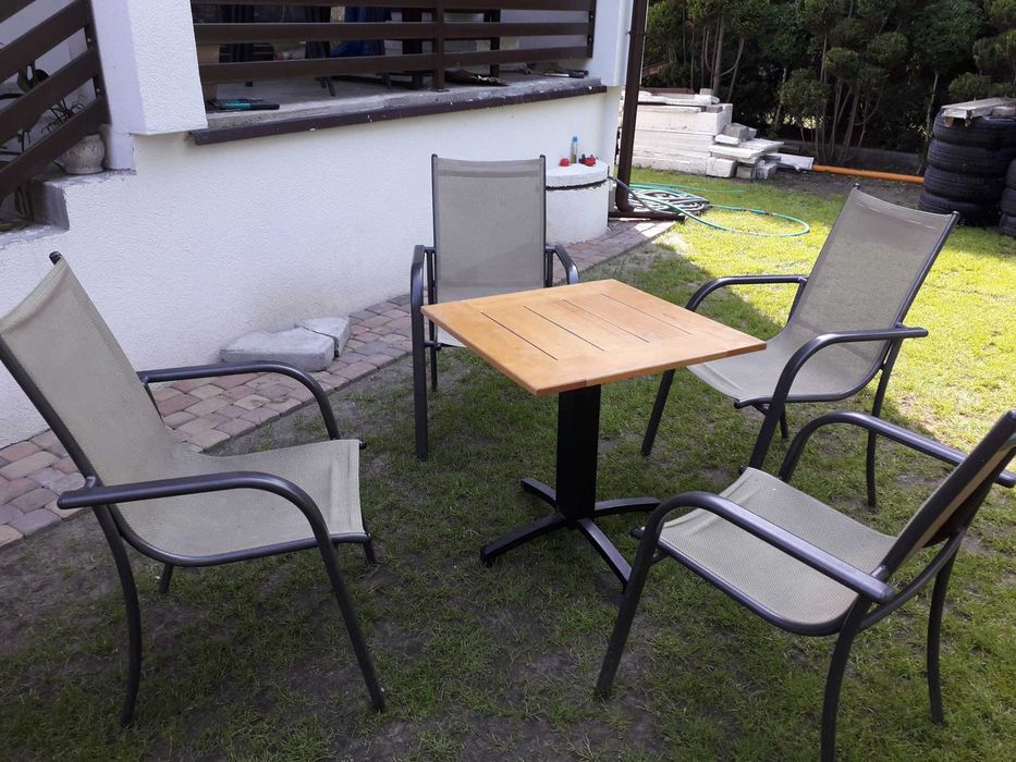 Meble ogrodowe stół i 4 krzesła