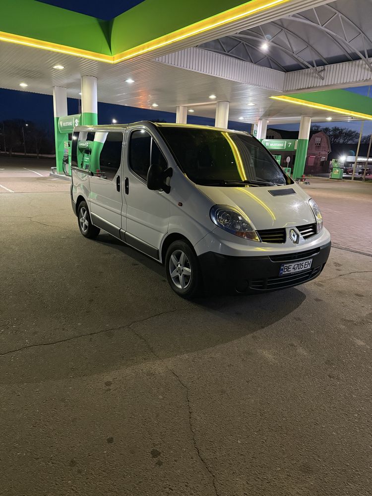 Renault trafic 2.0 dci