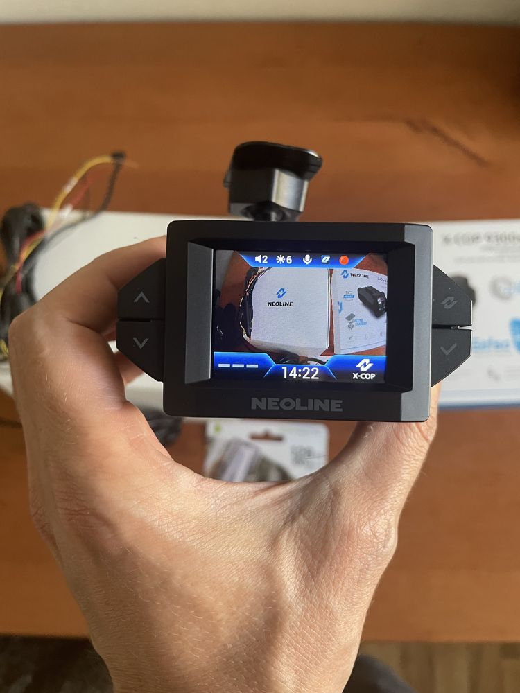 Antyradar Neoline X-COP 9300s jak nowy, pełny zestaw