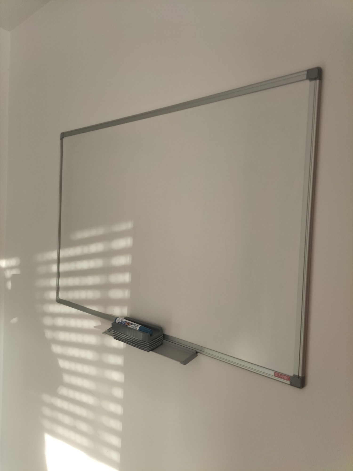 Quadro branco da staples