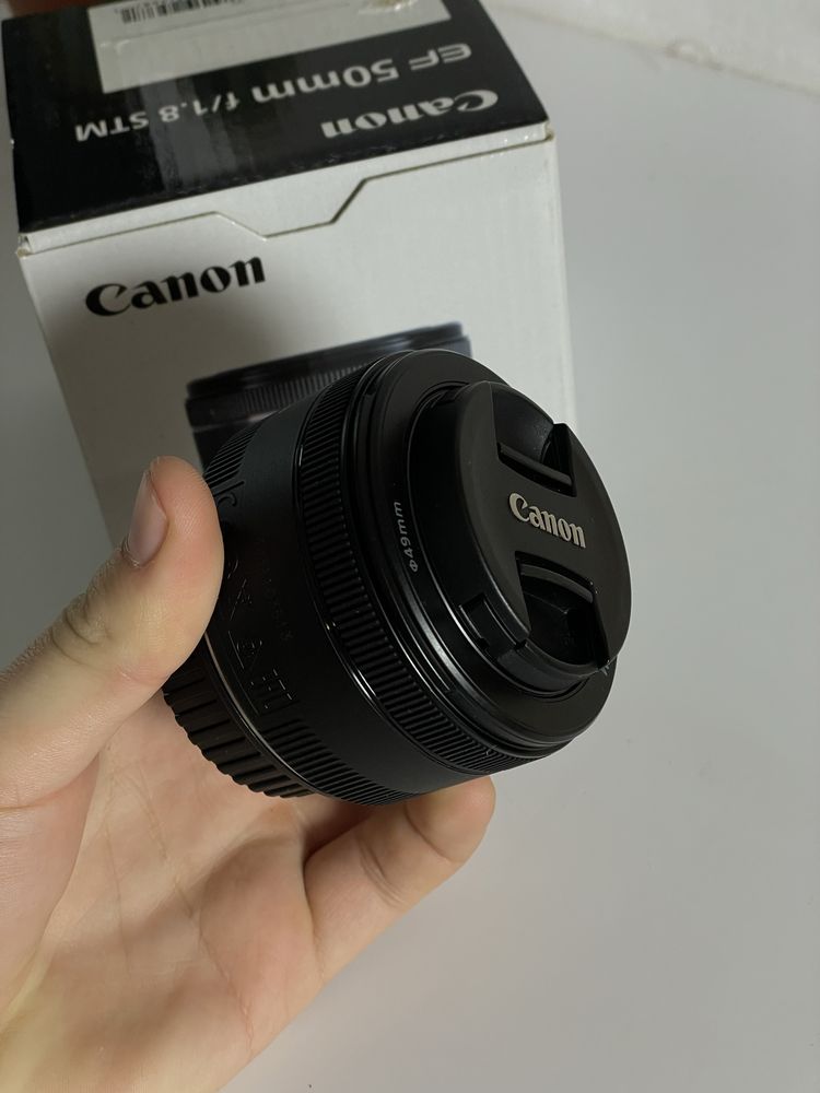 Обʼєктив canon ef 50mm stm