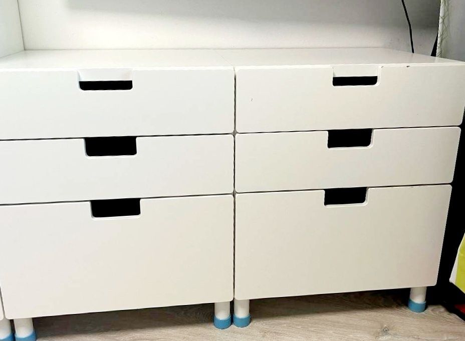 IKEA Stuva Grundlig niebieskie nakładki na nogi meblowe nóżki