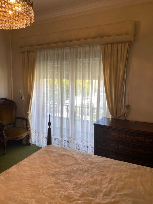 Mobília de quarto D. Maria completa (valor sem a colcha e cortinados