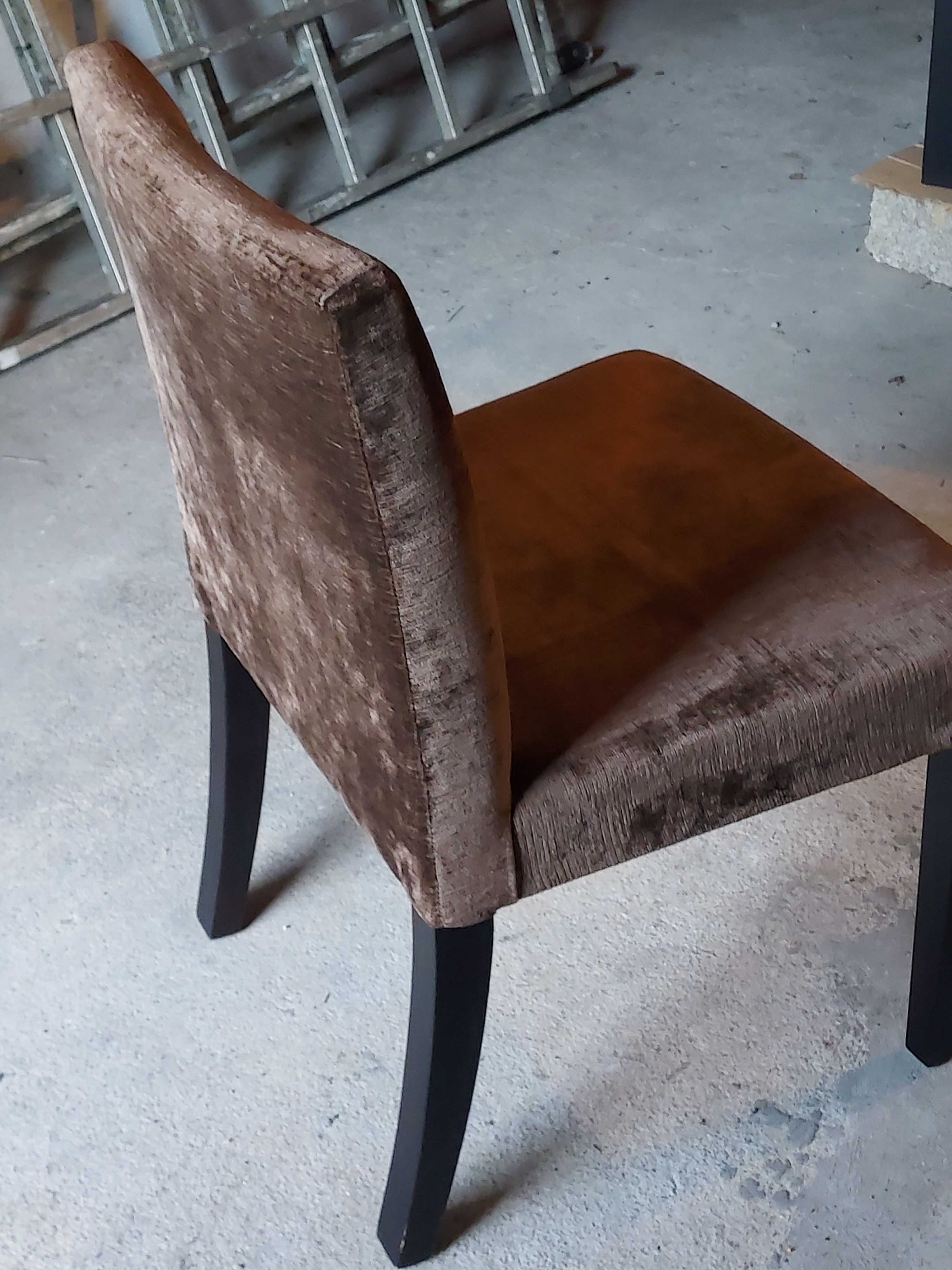 Conjunto de mesa de jantar e cadeiras