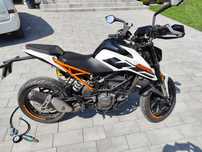 Sprzedam KTM Duke 125 cm kat B