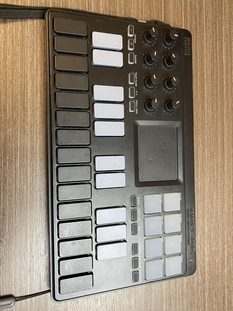 Korg Nanokey Studio kontroler bluetooth midi usb