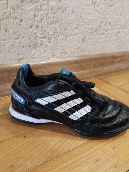 Дитичі футзалки adidas