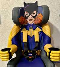 Найбажаніше дітьми автокрісло KidsEmbrace BatGirl