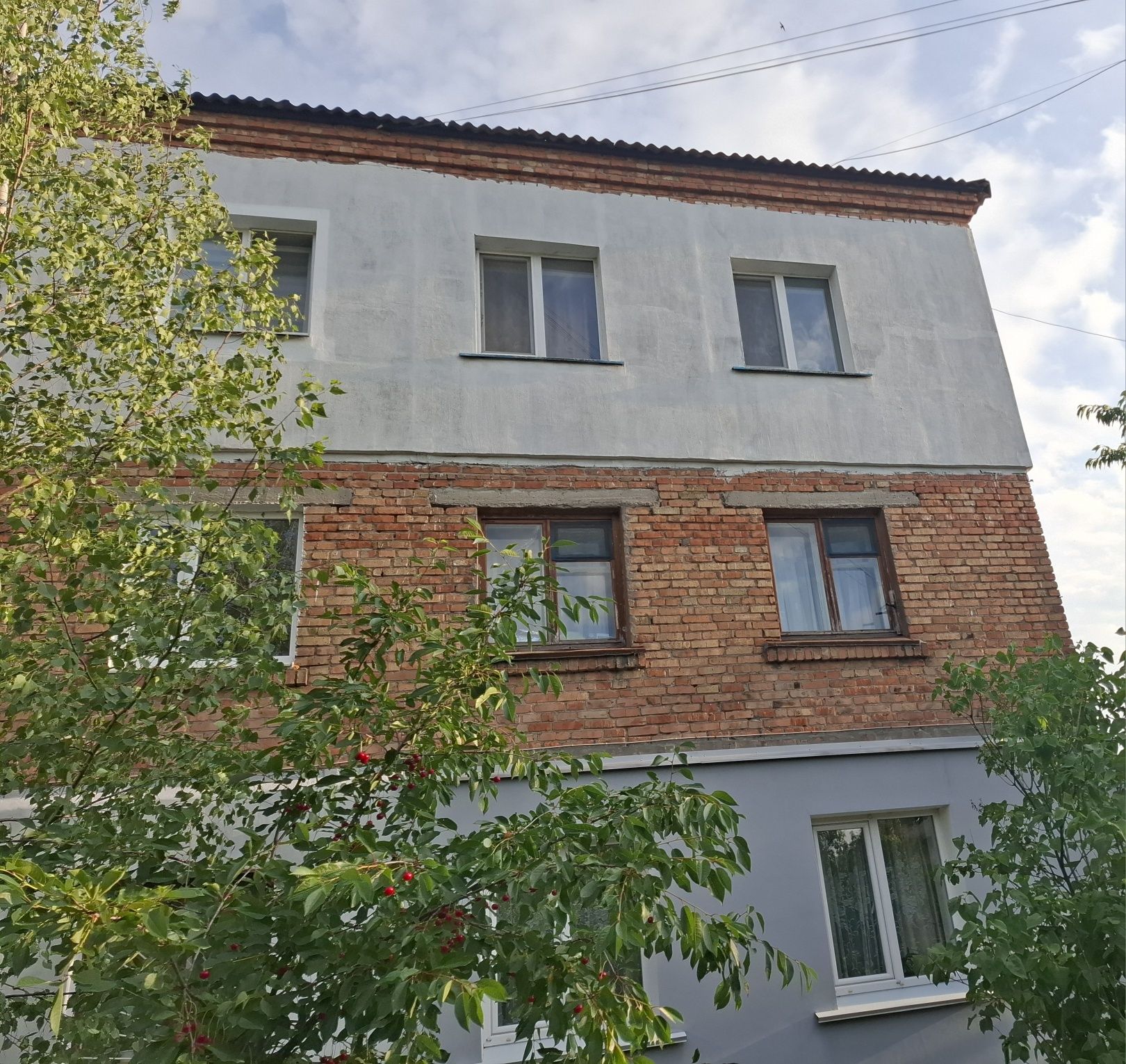 3-кімнатна квартира в районі ЦРЛ