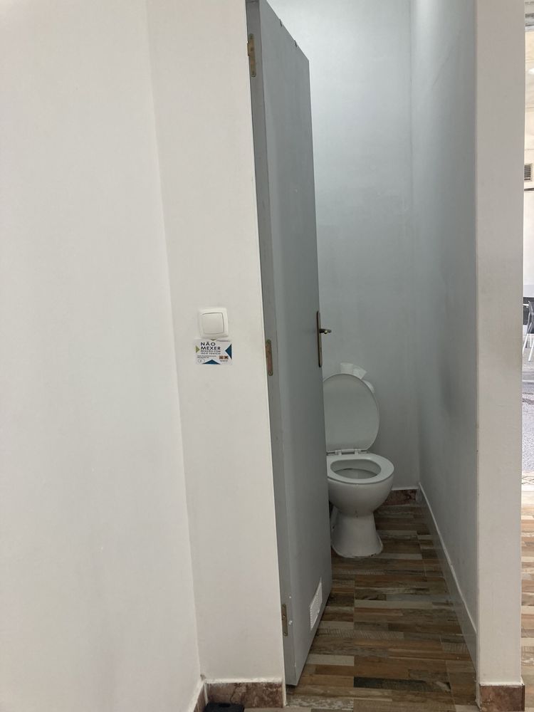 Alugo loja em corroios.
