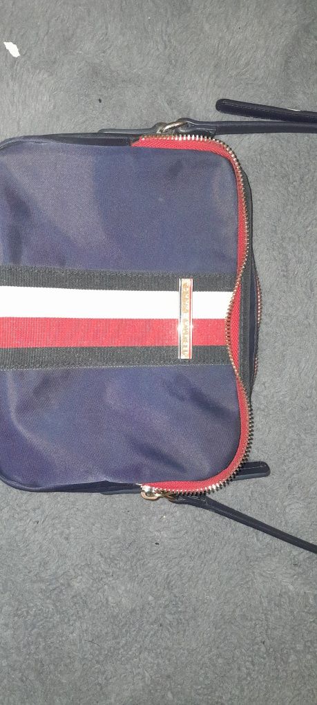 torebka Tommy Hilfiger