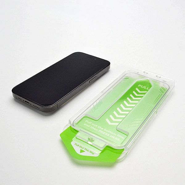 Szkło hartowane 9H z ramką montażową do iPhone 13 Pro Max Wozinsky Pre