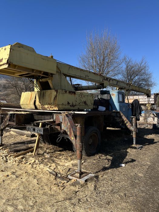 Кран на базі зіл 130