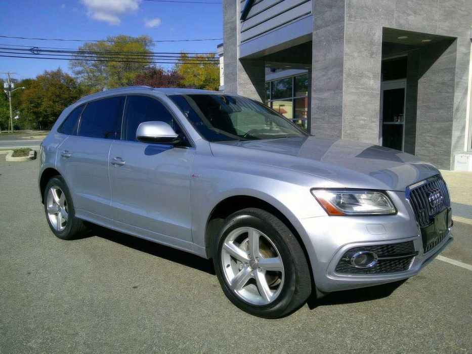 Audi Q5 quattro Premium Plus      2017