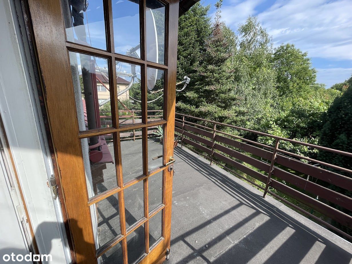 Sprzedam dom z dużą działką 1214 m² w Piastowie.