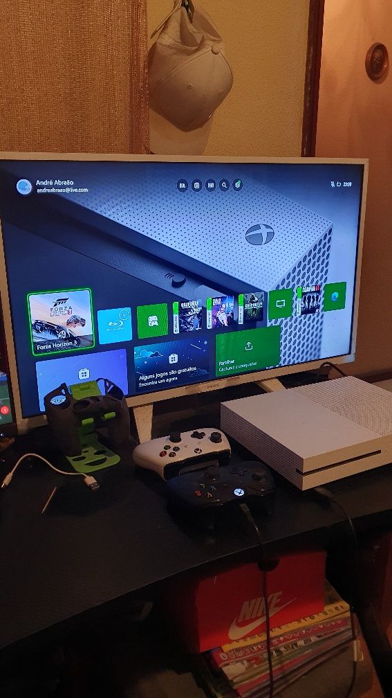 Xbox one s 500 gigas usada