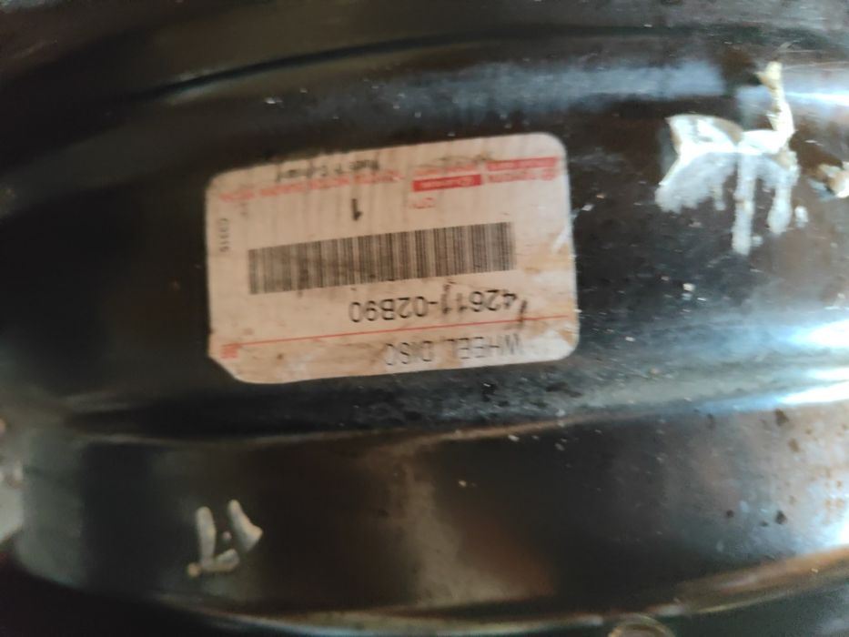 Felgi stalowe oryginalne auris 15" plus kołpaki oyginalne Toyota
