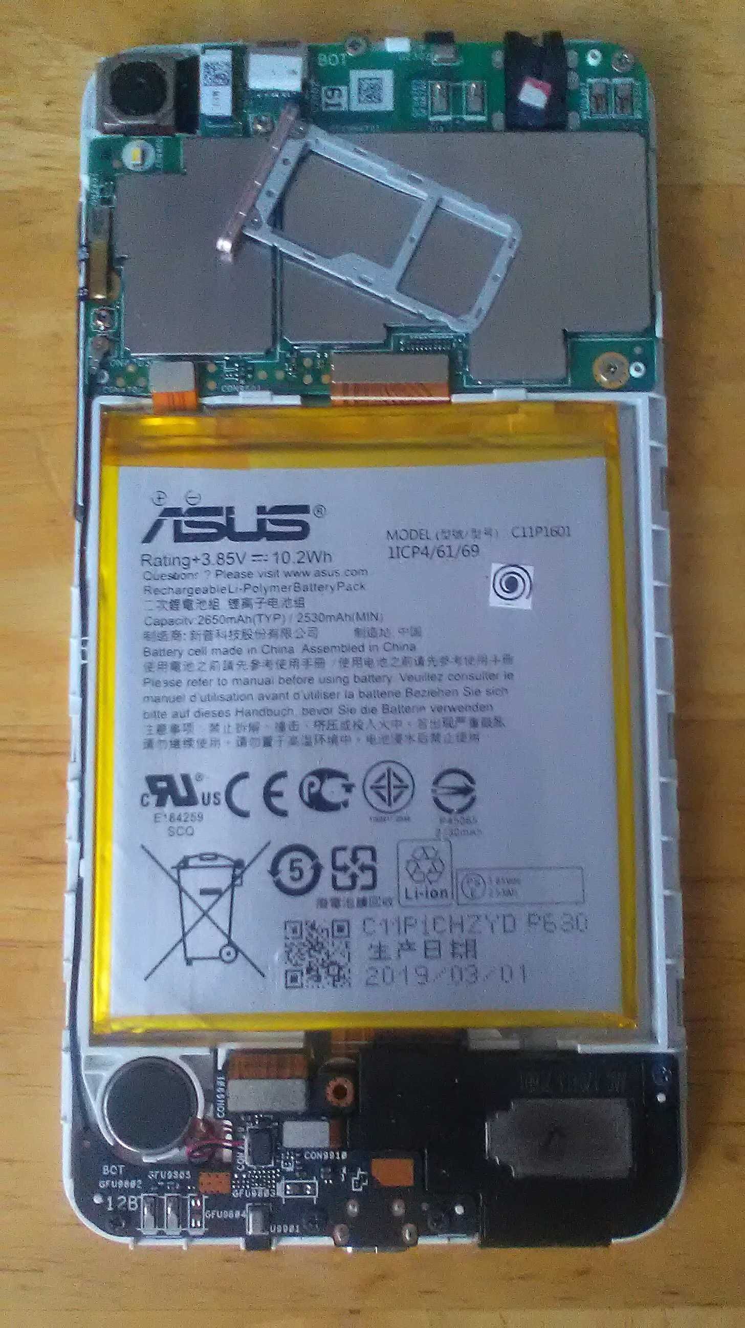 Telefon ASUS Zenfone