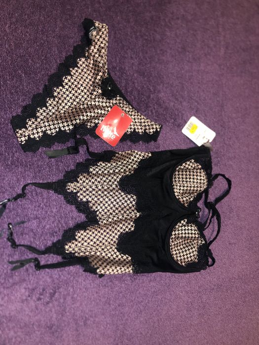 Gorset czarnorożowy 75B