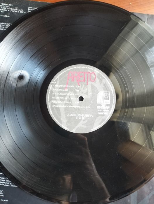 LP Juan Luis Guerra - Areito