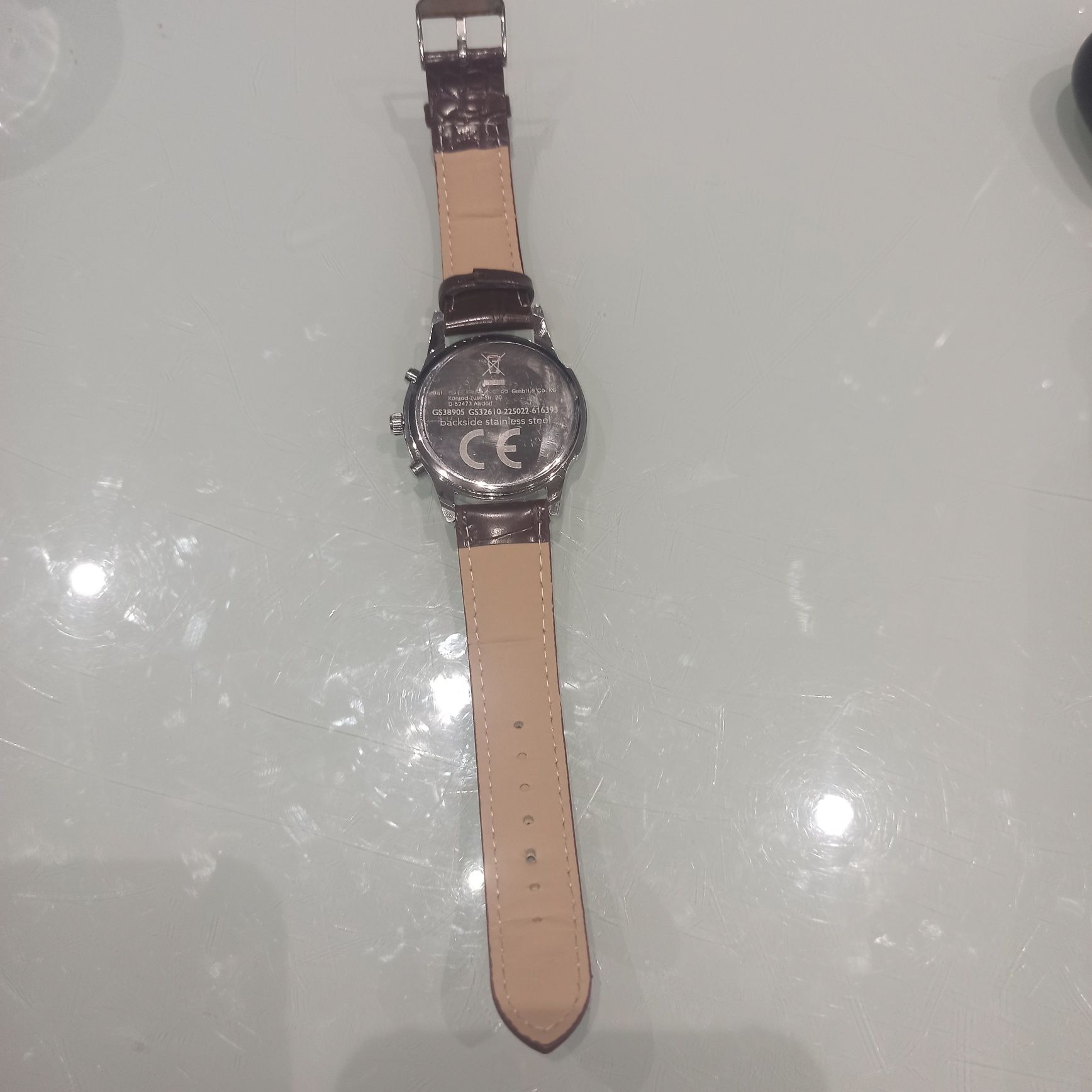 Męski zegarek elegancki